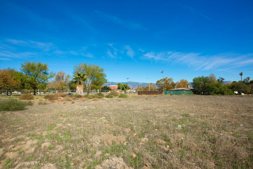 More Photos Of 1940 W Base Line St, San Bernardino Medical For Sale