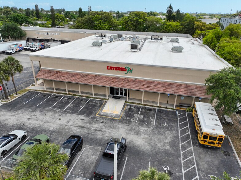 More Photos Of 5150 N State Road 7, North Lauderdale Refrigeration Cold Storage For Lease