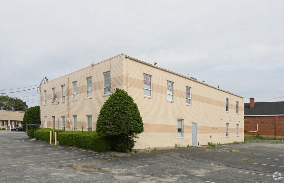 More Photos Of 1615 Ninth Ave, Bohemia Office For Sale