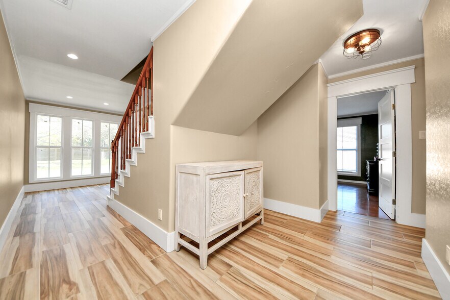 More Photos Of 17188 Highway 321, Dayton Specialty For Sale