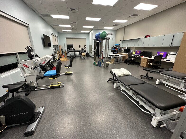 More Photos Of 3481 N University Dr, Coral Springs General Retail For Sale