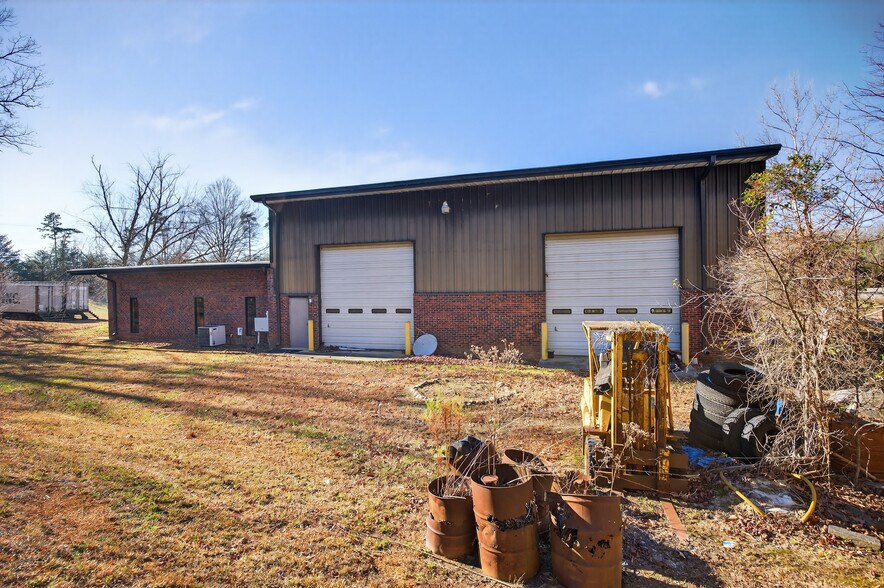 More Photos Of 6193 US Highway 220, Madison Flex For Sale