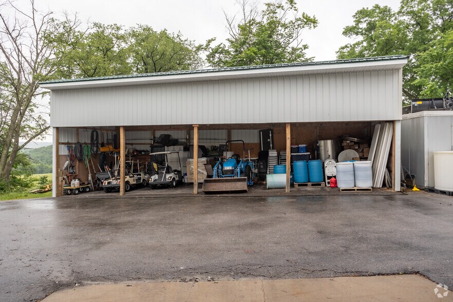 More Photos Of 861 Bailey Rd, Curwensville Winery Vineyard For Sale