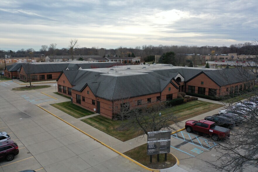Primary Photo Of 35050-35054 23 Mile Rd, New Baltimore Medical For Lease