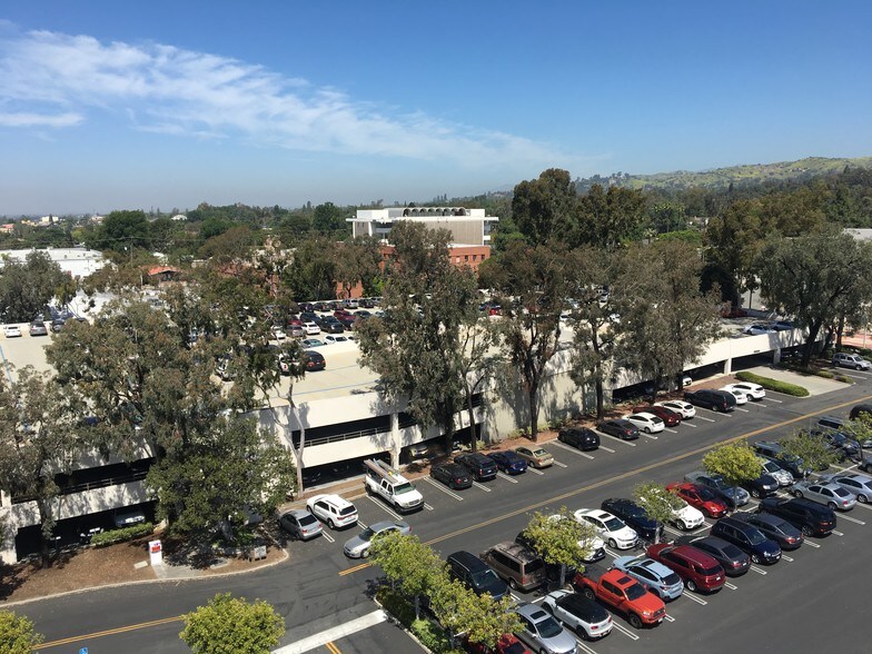 More Photos Of 15111 Whittier Blvd, Whittier Medical For Lease
