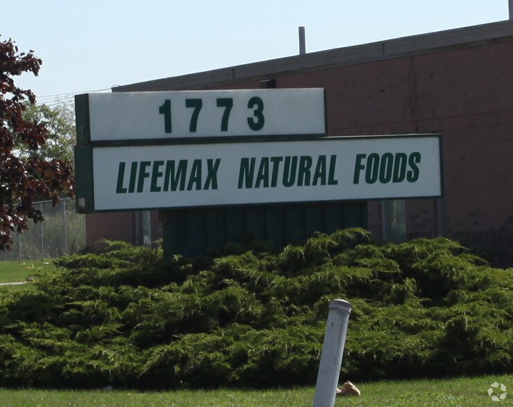 More Photos Of 1773 Bayly St, Pickering Warehouse For Lease