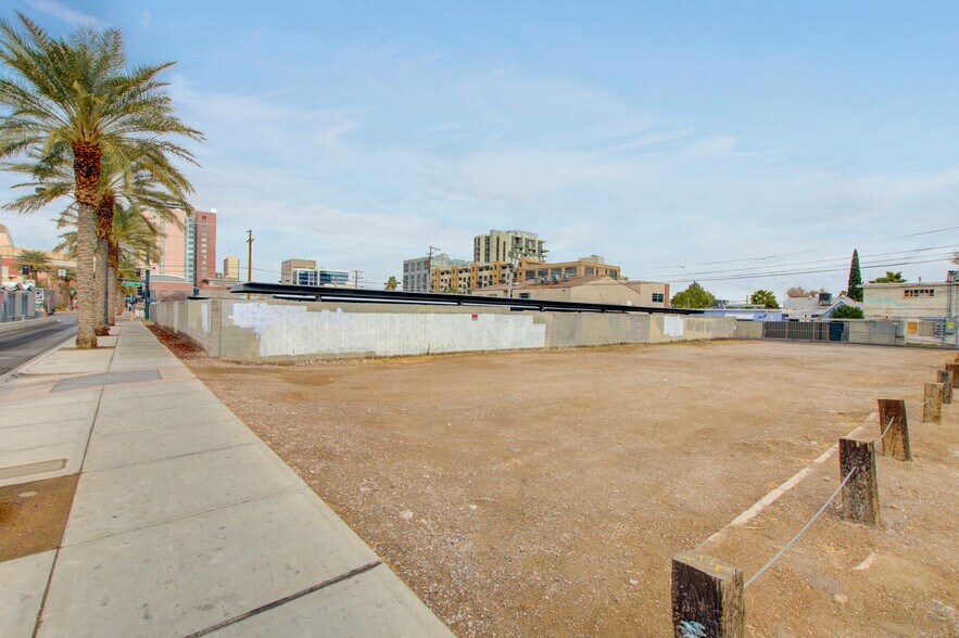 More Photos Of 715 Casino Center Blvd, Las Vegas Land For Sale