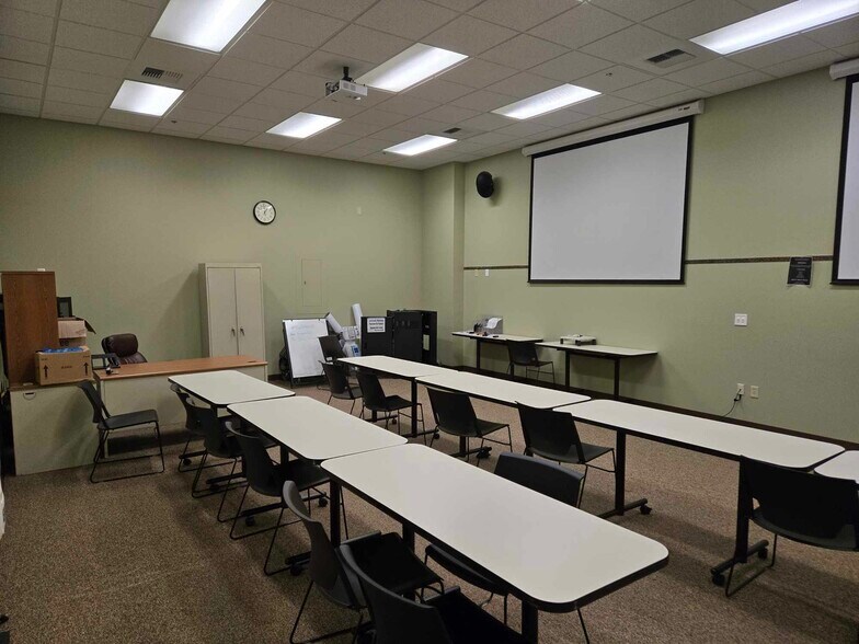 More Photos Of 3360 N Hwy 59, Merced Unknown For Sale