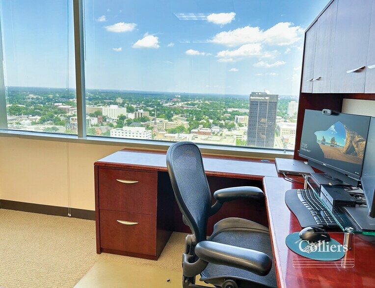 More Photos Of 1201 Main St, Columbia Office For Lease