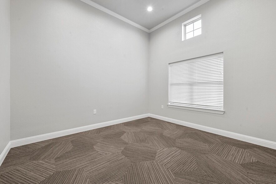 More Photos Of 175 S Kimball Ave, Southlake Office For Lease