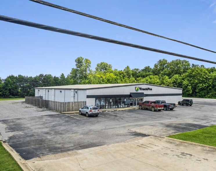 More Photos Of 3762 Highway 82 W, Leland Freestanding For Sale