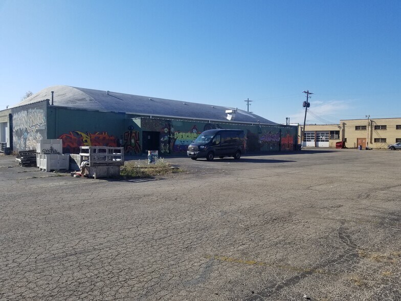 More Photos Of 3440 W Broad St, Columbus Warehouse For Sale