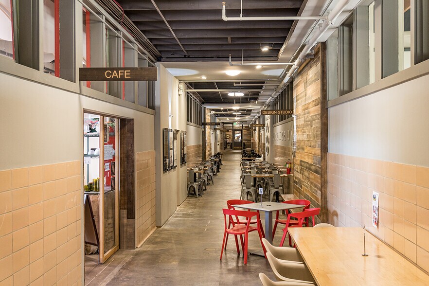 More Photos Of 2727 N Cascade Ave, Colorado Springs General Retail For Lease