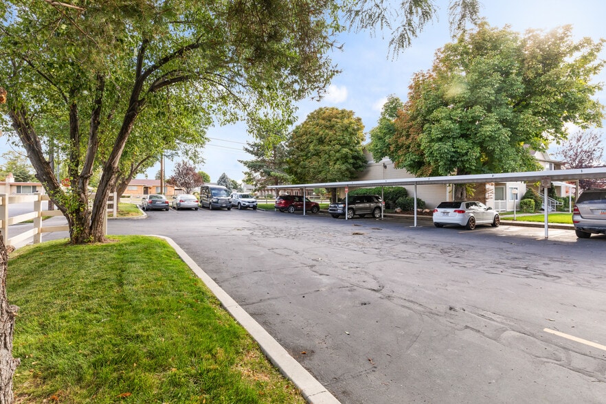 More Photos Of 221 E Fort Union Blvd, Midvale Apartments For Sale