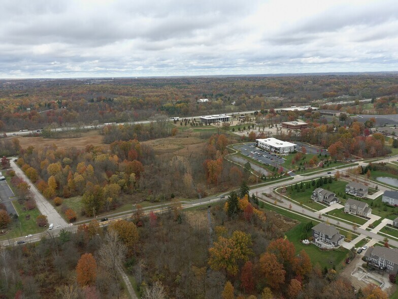 More Photos Of 695 Boston Mills Rd, Hudson Office For Sale