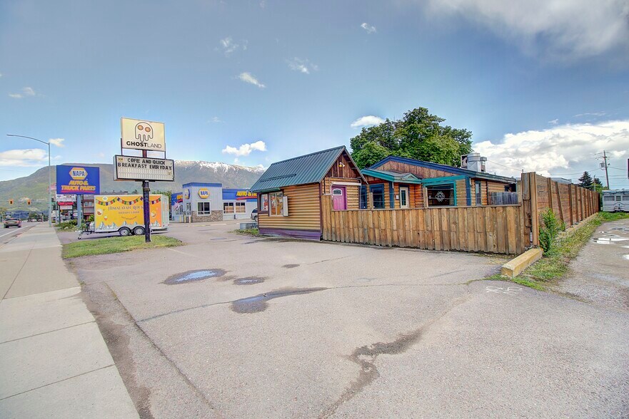 More Photos Of 700 9th St W, Columbia Falls Restaurant For Sale