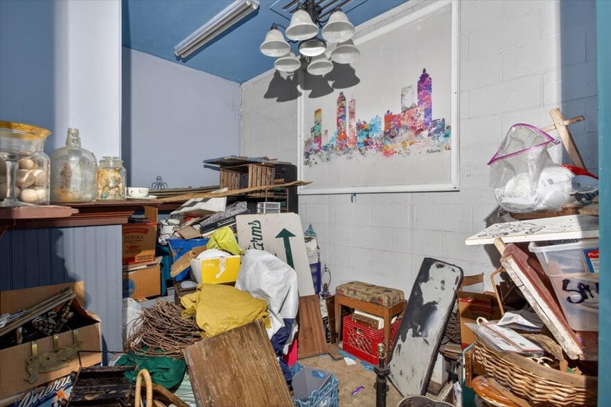 More Photos Of 79 Jones St, Jasper Warehouse For Sale