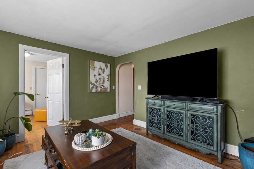 More Photos Of 1058 Charles St, North Providence Restaurant For Sale