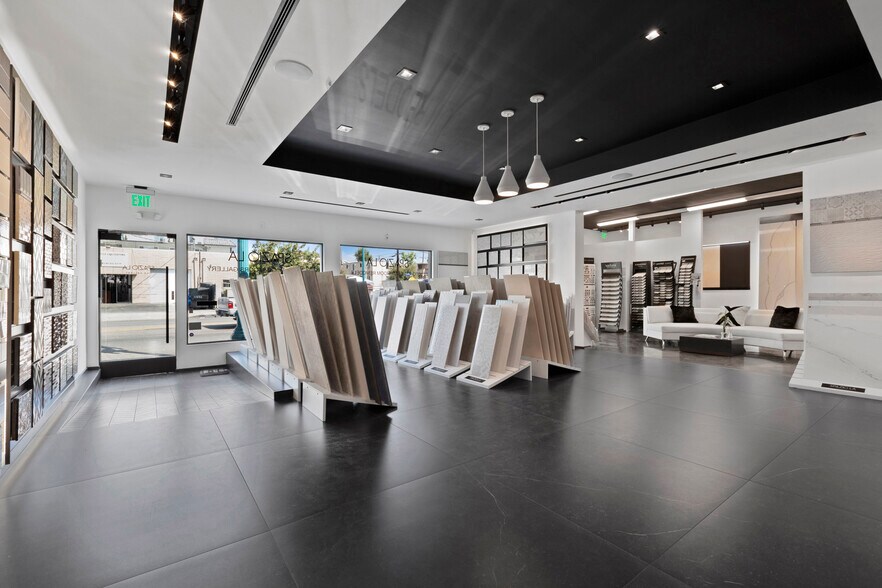 More Photos Of 10620 Magnolia Blvd, North Hollywood Storefront Retail Office For Sale