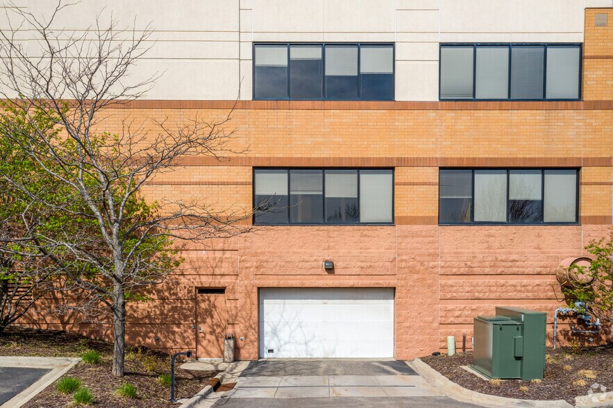 More Photos Of 1185 Town Centre Dr, Eagan Medical For Lease