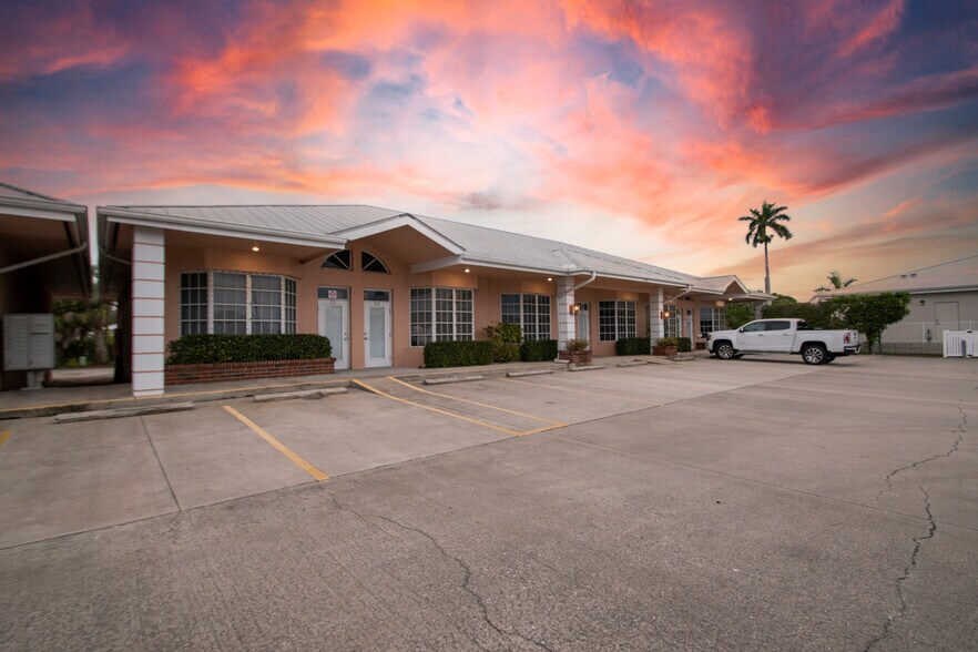 More Photos Of 425 Cross St, Punta Gorda Loft Creative Space For Lease