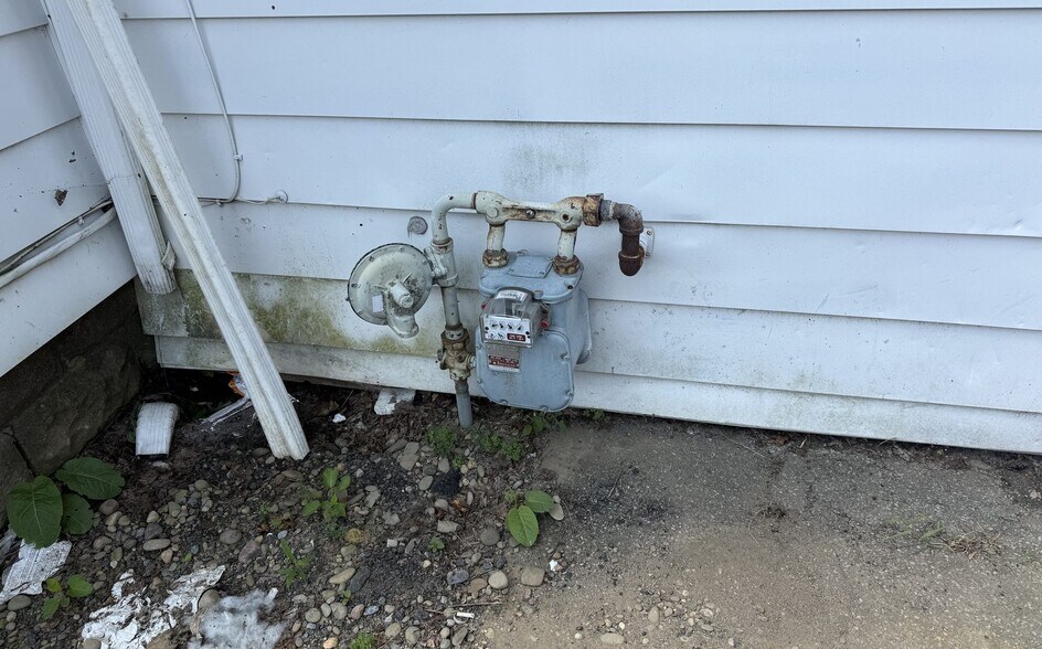 More Photos Of 412 Adams Ave, Endicott Apartments For Sale