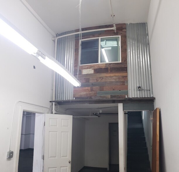 More Photos Of 1815 S Central Ave, Los Angeles Warehouse For Lease