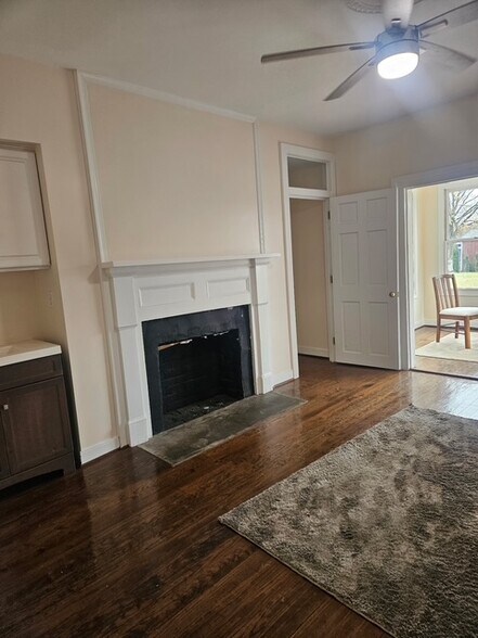 More Photos Of 6440 Thomas Jefferson Pky, Palmyra Office For Sale