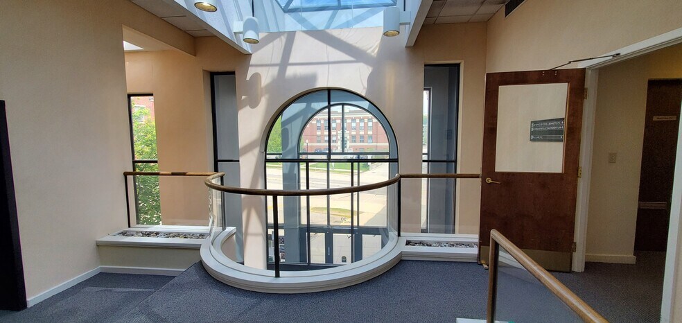 More Photos Of 20 Central Sq, Keene Office For Lease