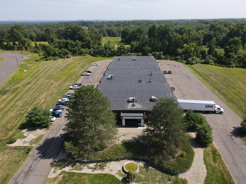 More Photos Of 18 Thompson Rd, East Windsor Light Manufacturing For Lease