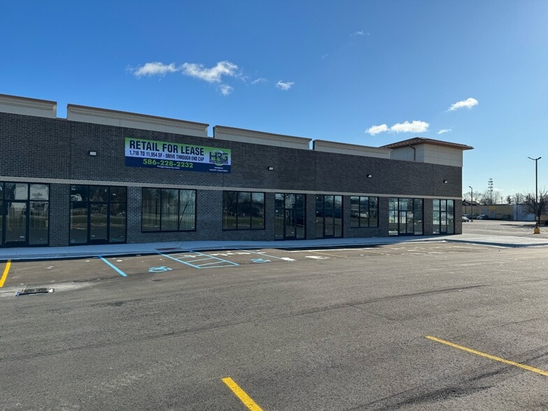 More Photos Of 10-90 N Groesbeck Hwy, Mount Clemens Unknown For Lease