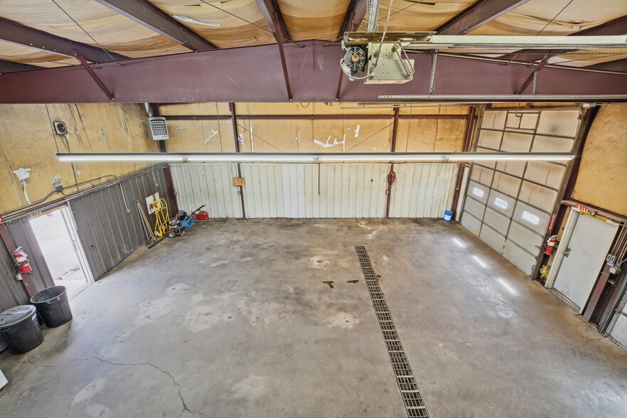 More Photos Of 3435 Kimball Cir, Colorado Springs Service For Lease