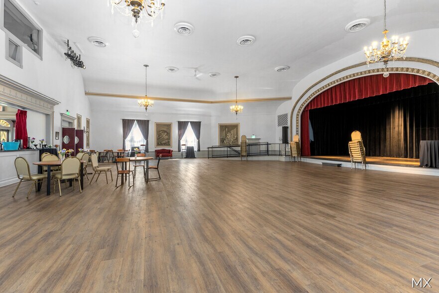 More Photos Of 61 Sheldon Blvd SE, Grand Rapids Loft Creative Space For Sale