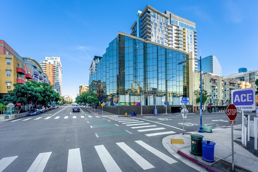 More Photos Of 555 W Beech St, San Diego Office For Lease