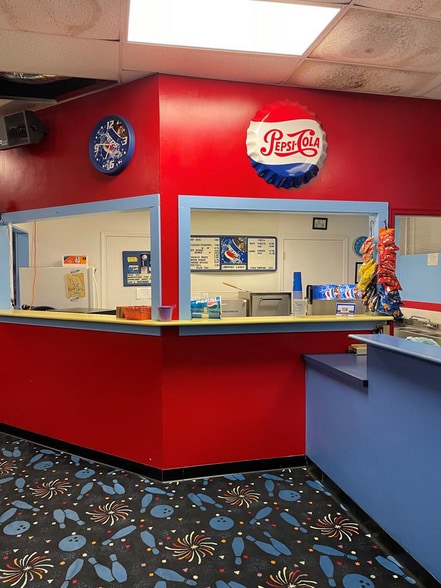 More Photos Of 3649 Willow St, Chincoteague General Retail For Sale