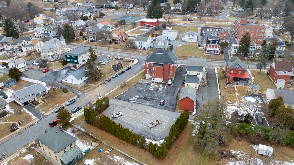 More Photos Of 3540 Saint Lawrence Ave, Reading Loft Creative Space For Sale