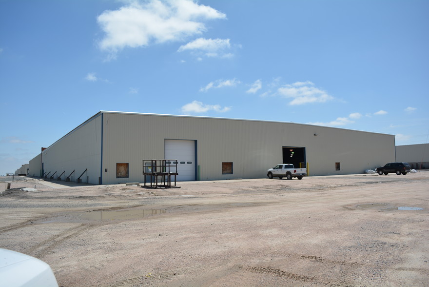 Primary Photo Of 3232 Road 101 E, Sidney Warehouse For Lease