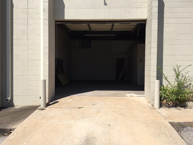 More Photos Of 3920 Classen Blvd, Norman Industrial For Lease