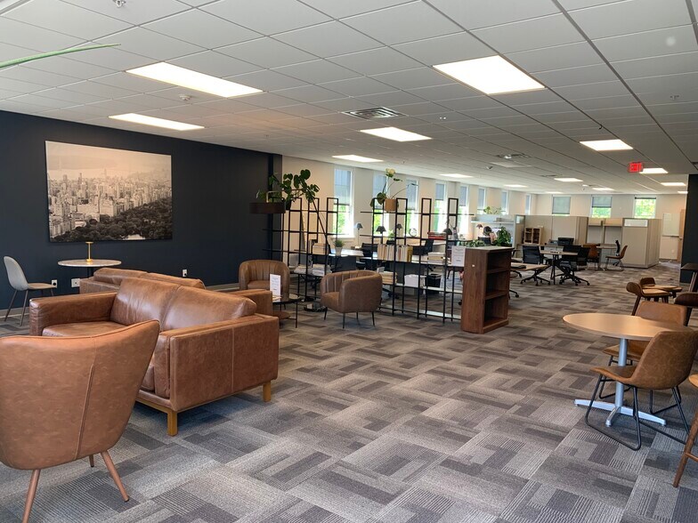 More Photos Of 16 N Greenbush Rd, Troy Freestanding For Lease