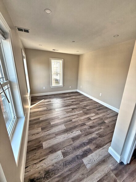 More Photos Of 44 Montvale Ave, Stoneham Office Residential For Sale