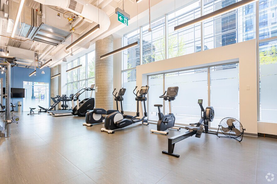 More Photos Of 903 8th Ave SW, Calgary Coworking Space