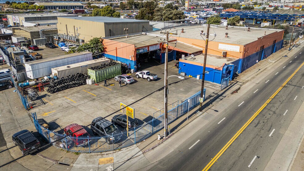 More Photos Of 5901 Coliseum Way, Oakland Auto Repair For Sale