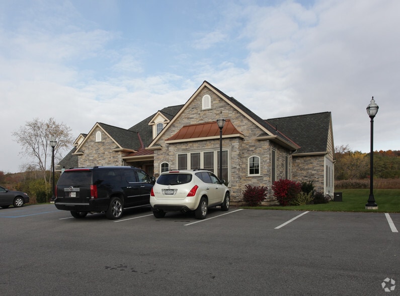 More Photos Of 1266 Duanesburg Rd, Schenectady Office For Lease