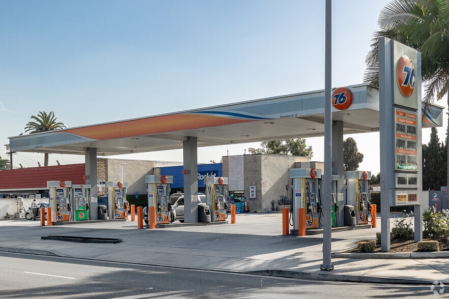 More Photos Of 4520 W Century Blvd, Inglewood Service Station For Sale