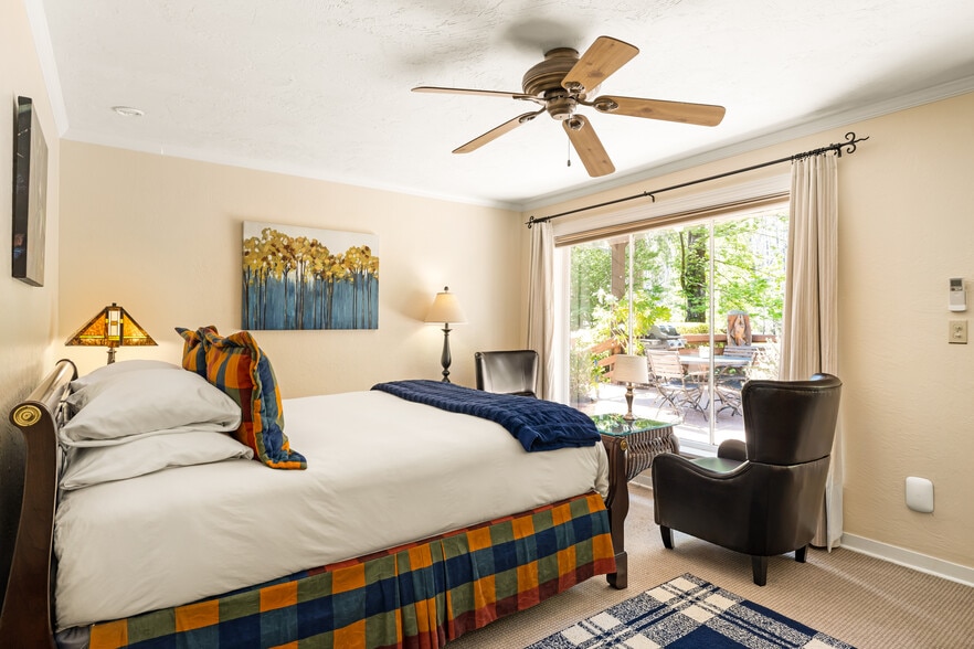 More Photos Of 49198 McKenzie Hwy, Vida Hospitality For Sale