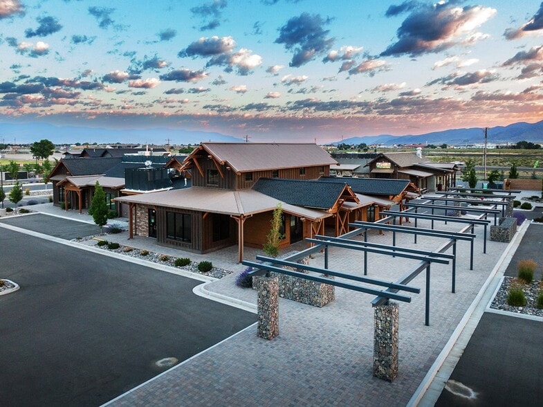 More Photos Of 1044 Inglewood Dr, Fernley Unknown For Lease