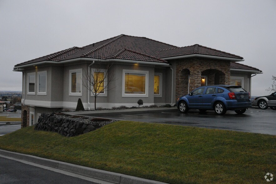 More Photos Of 8927 W Tucannon Ave, Kennewick Office For Lease