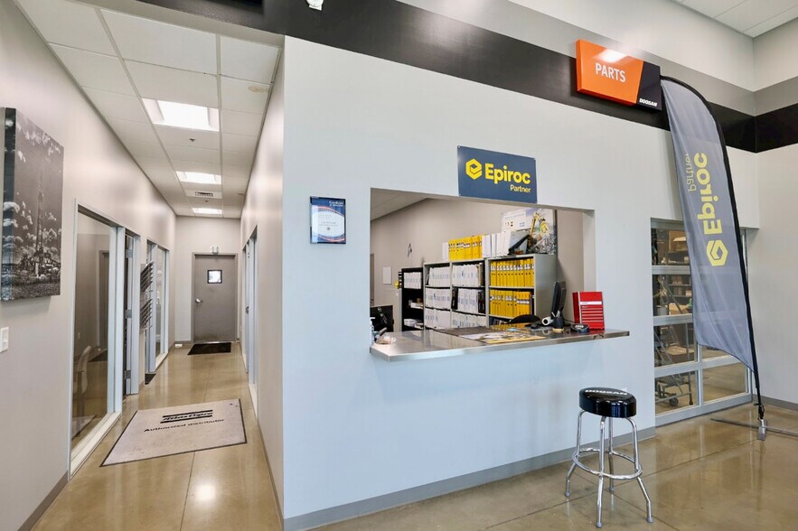 More Photos Of 16445 N Interstate 35, Pflugerville Warehouse For Sale