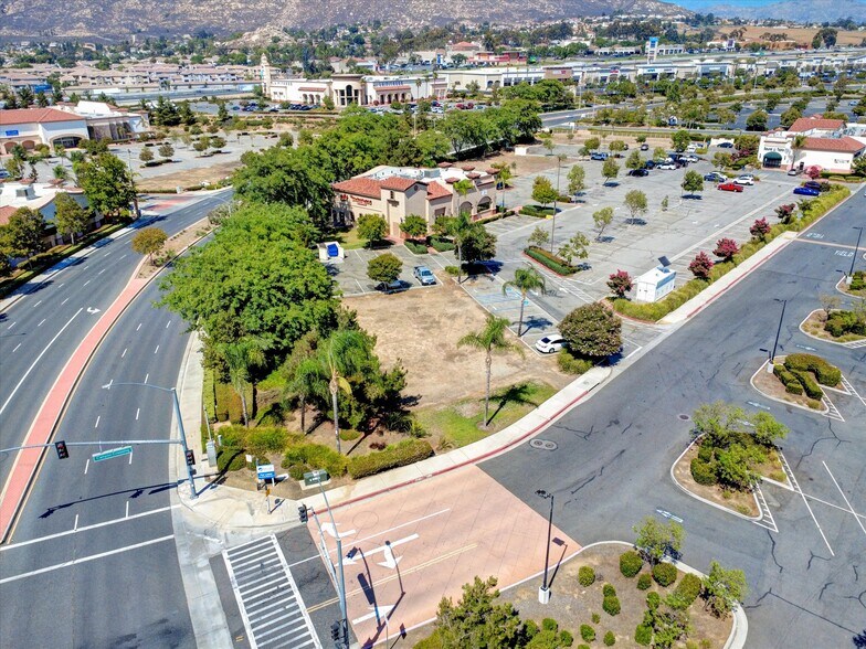 More Photos Of Canyon Springs Parkway, Riverside Land For Lease