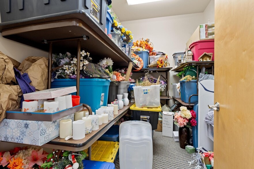 More Photos Of 6540 Brevard Rd, Etowah Office For Sale